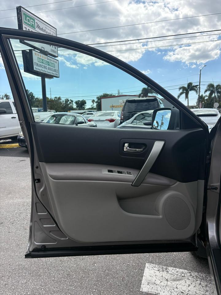 Nissan Rogue S AWD 2012