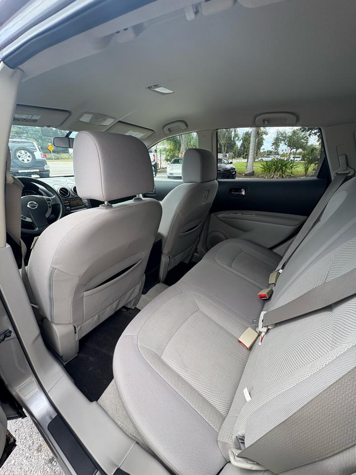 Nissan Rogue S AWD 2012