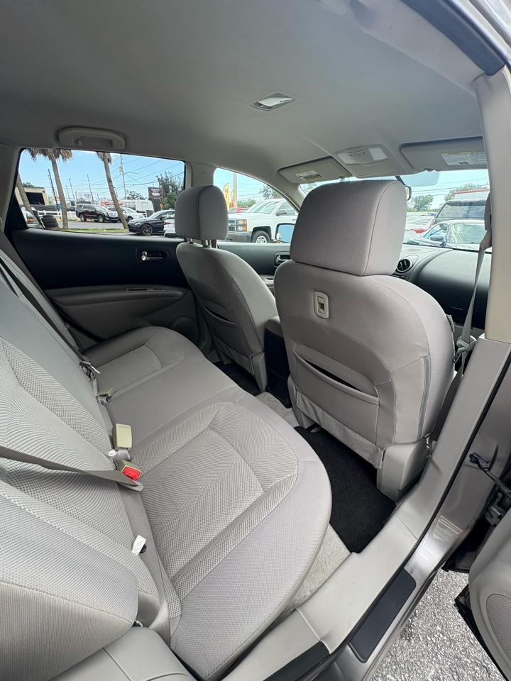 Nissan Rogue S AWD 2012