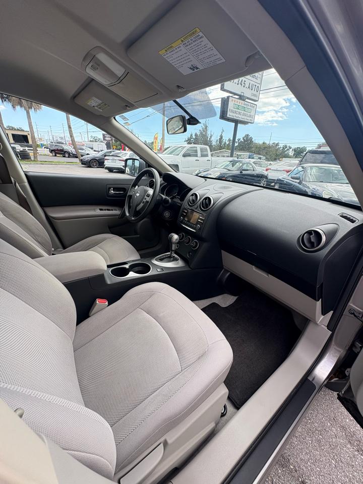 Nissan Rogue S AWD 2012