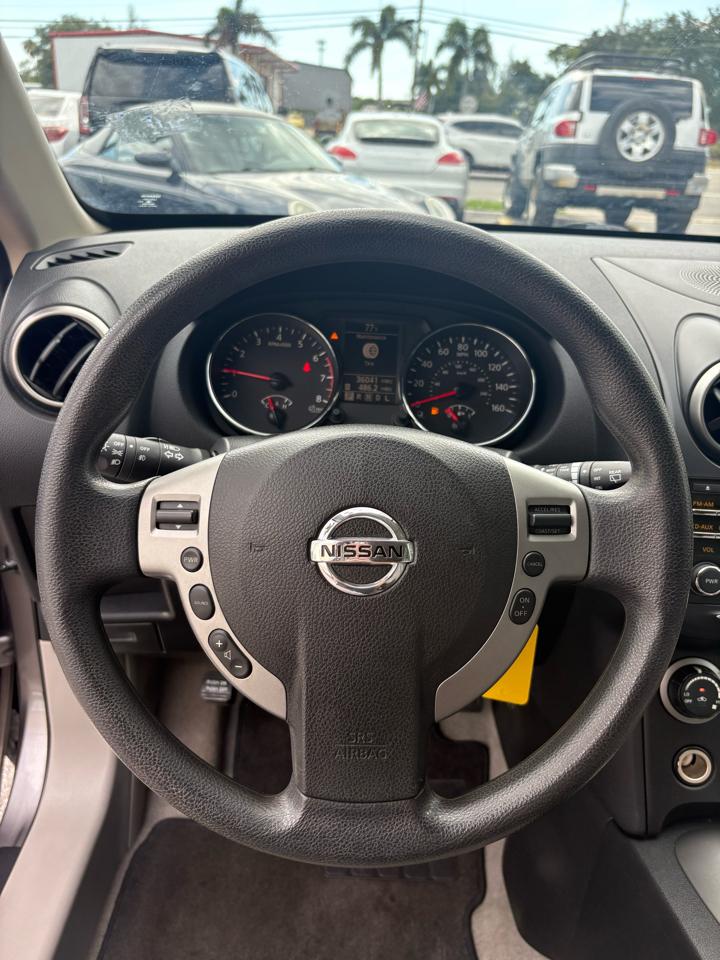 Nissan Rogue S AWD 2012