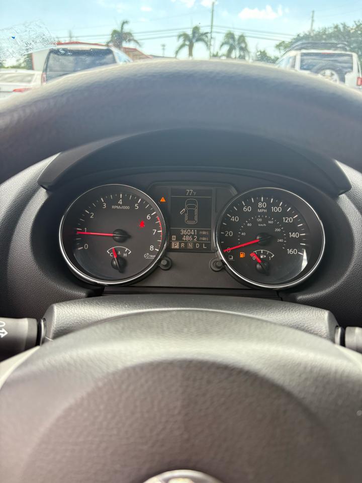 Nissan Rogue S AWD 2012