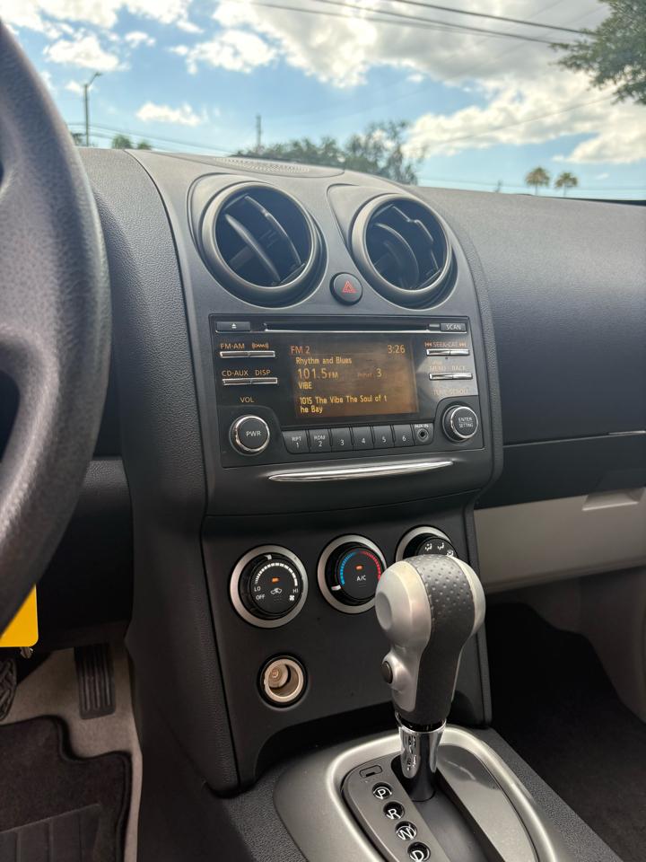 Nissan Rogue S AWD 2012