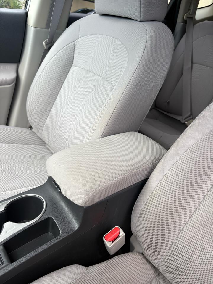 Nissan Rogue S AWD 2012