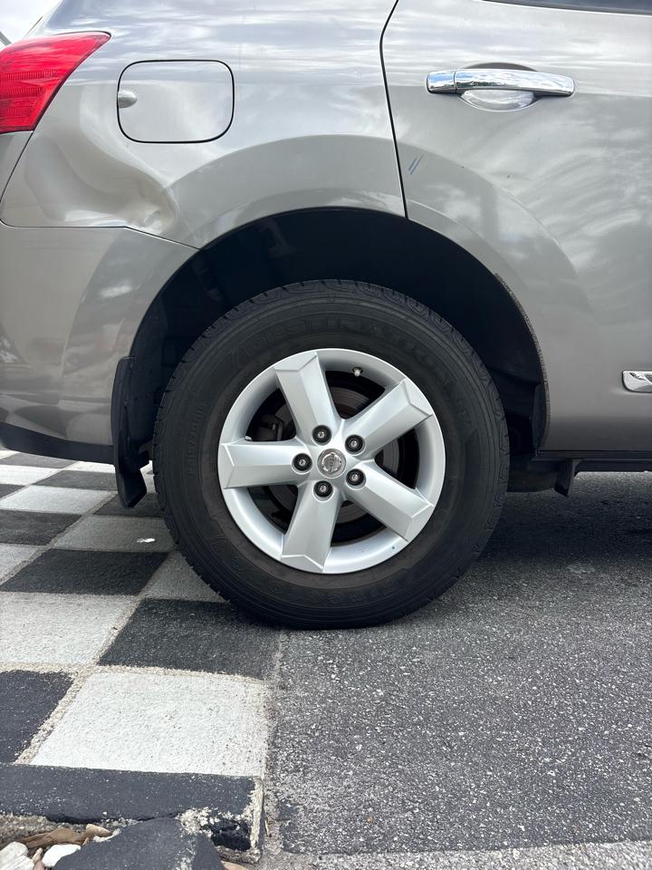 Nissan Rogue S AWD 2012