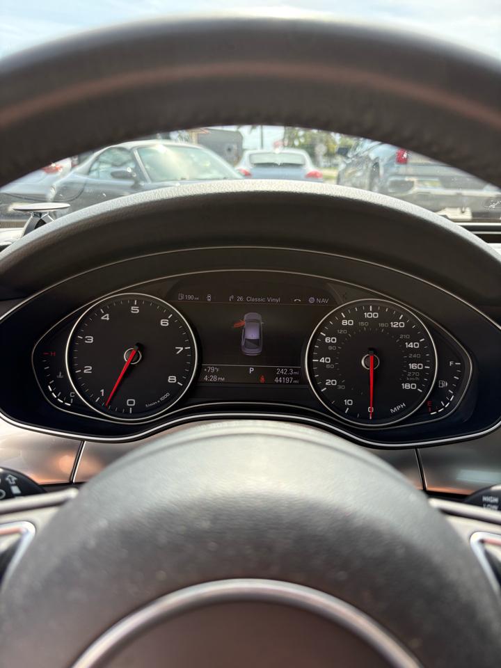 Audi A7 3.0T Prestige Sedan Quattro 2012
