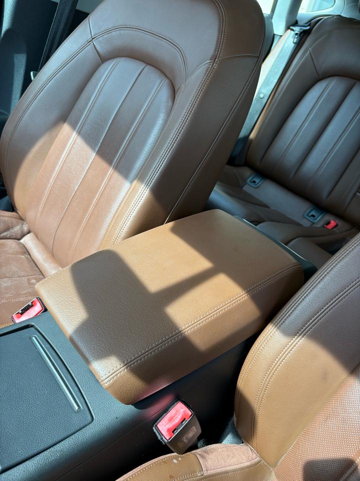 Audi A7 3.0T Prestige Sedan Quattro 2012