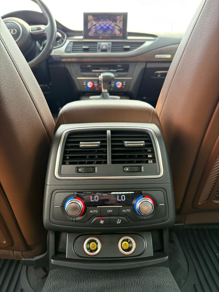 Audi A7 3.0T Prestige Sedan Quattro 2012