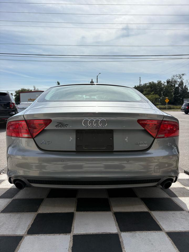 Audi A7 3.0T Prestige Sedan Quattro 2012