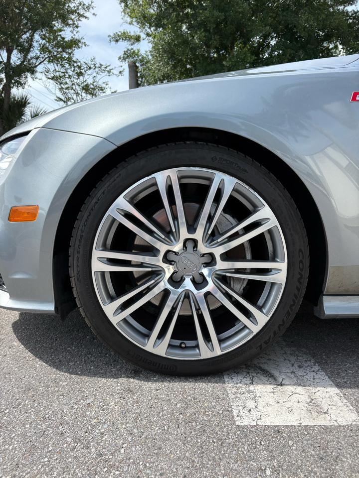 Audi A7 3.0T Prestige Sedan Quattro 2012
