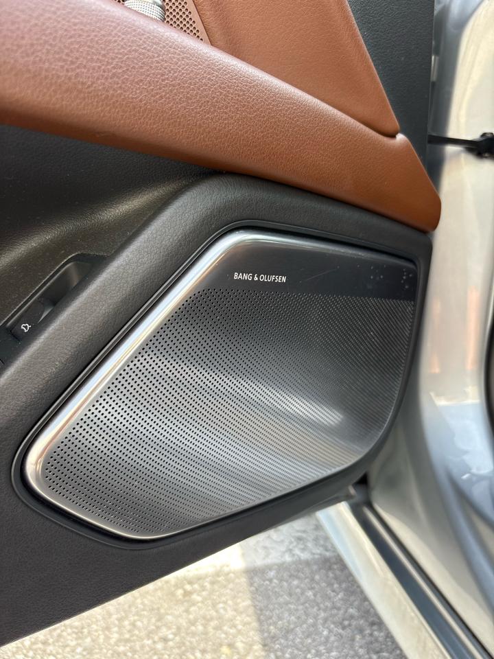 Audi A7 3.0T Prestige Sedan Quattro 2012