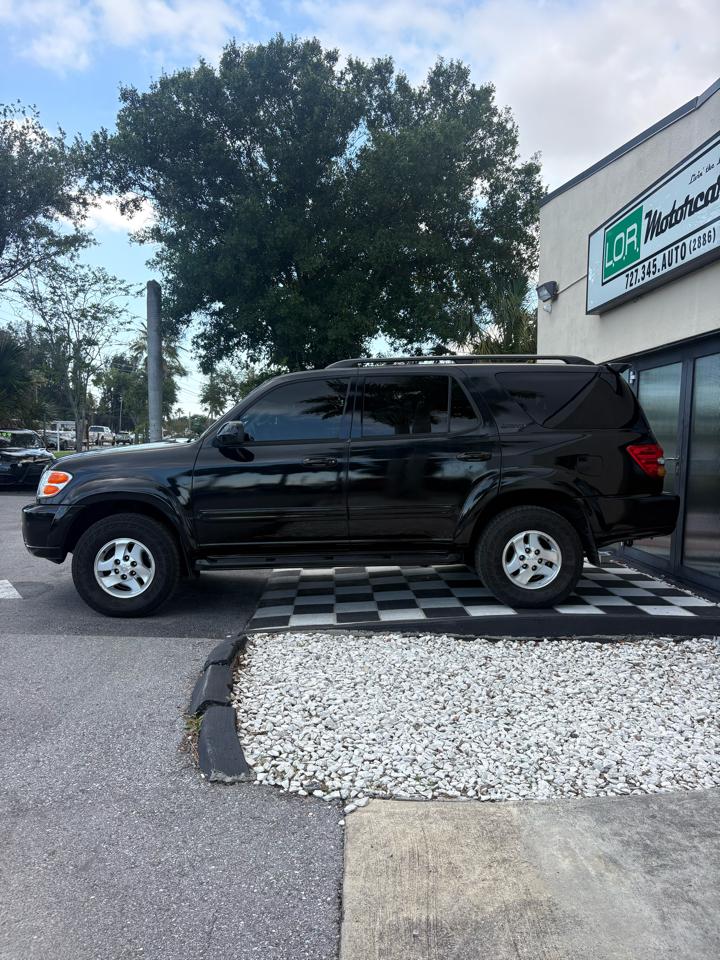 Toyota Sequoia Limited 2WD 2002