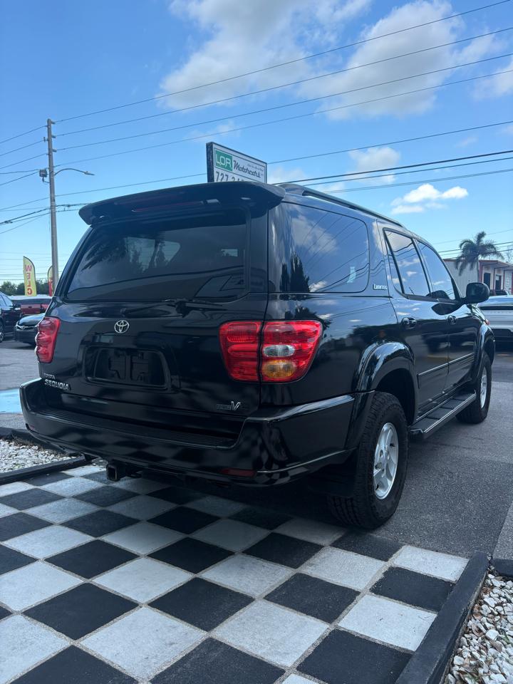 Toyota Sequoia Limited 2WD 2002