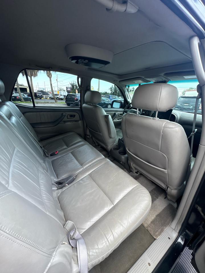 Toyota Sequoia Limited 2WD 2002