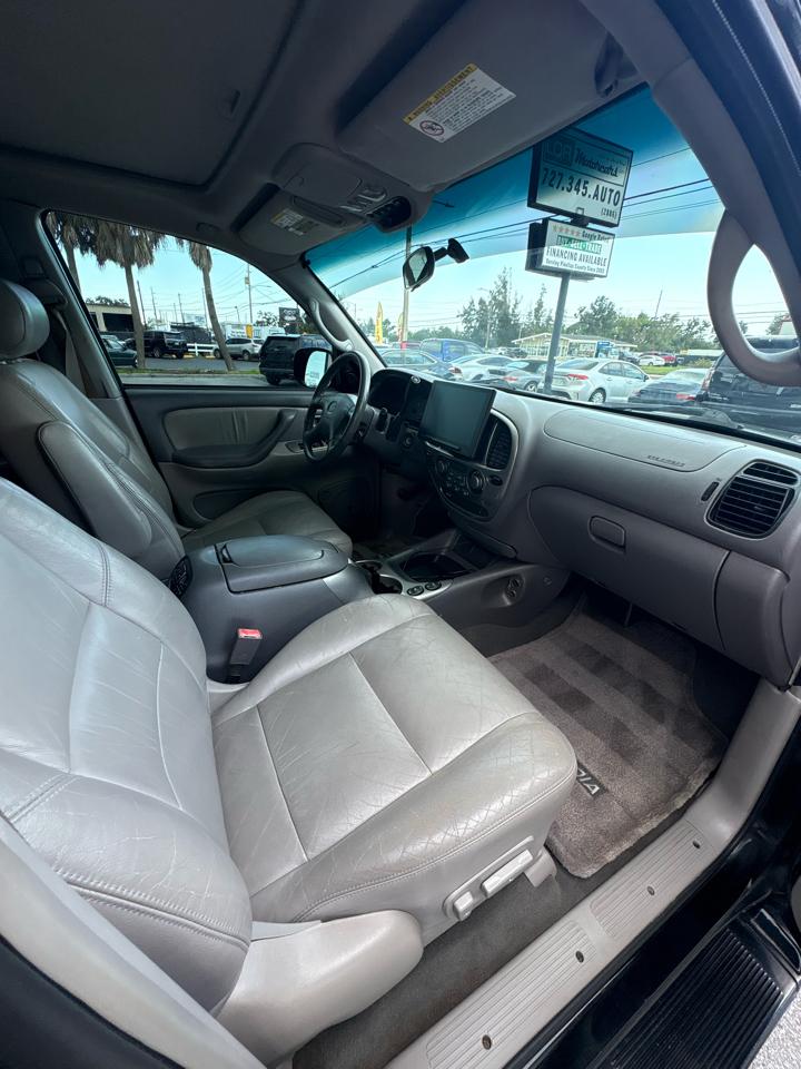 Toyota Sequoia Limited 2WD 2002