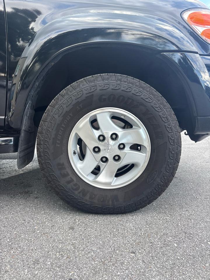 Toyota Sequoia Limited 2WD 2002