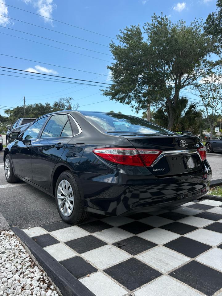 Toyota Camry SE 2017