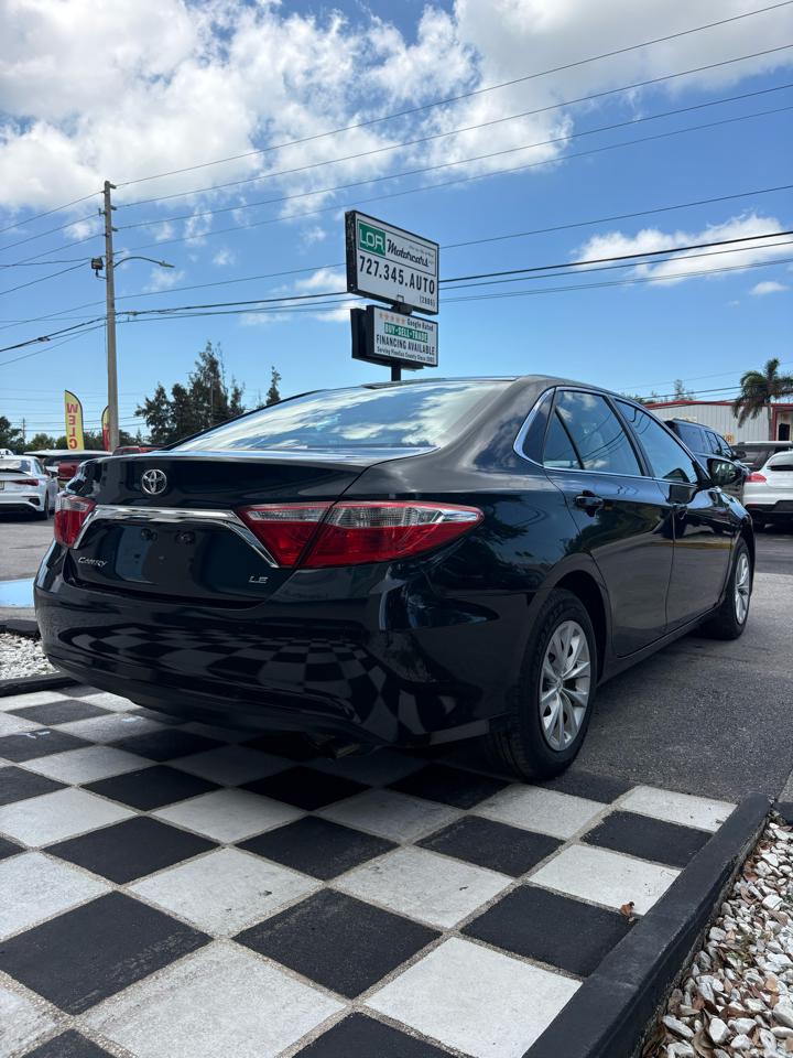 Toyota Camry SE 2017