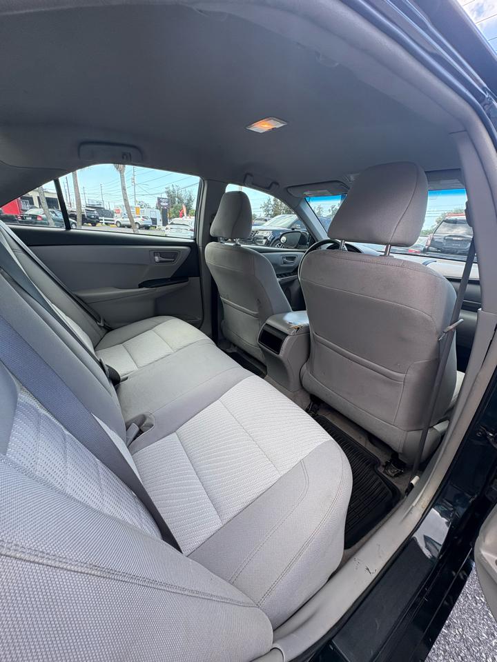 Toyota Camry SE 2017