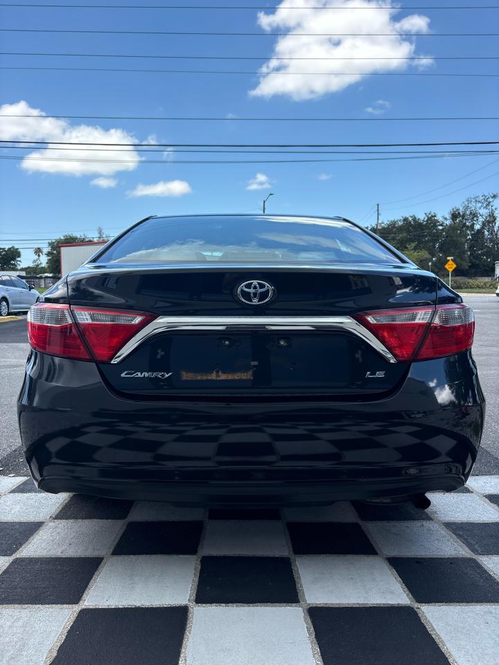 Toyota Camry SE 2017