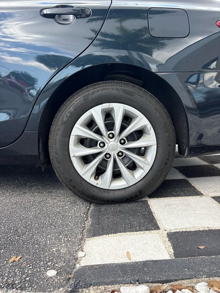 Toyota Camry SE 2017
