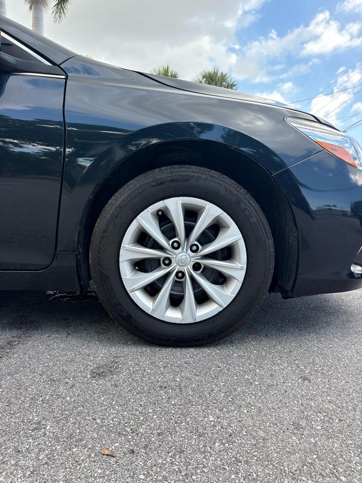 Toyota Camry SE 2017