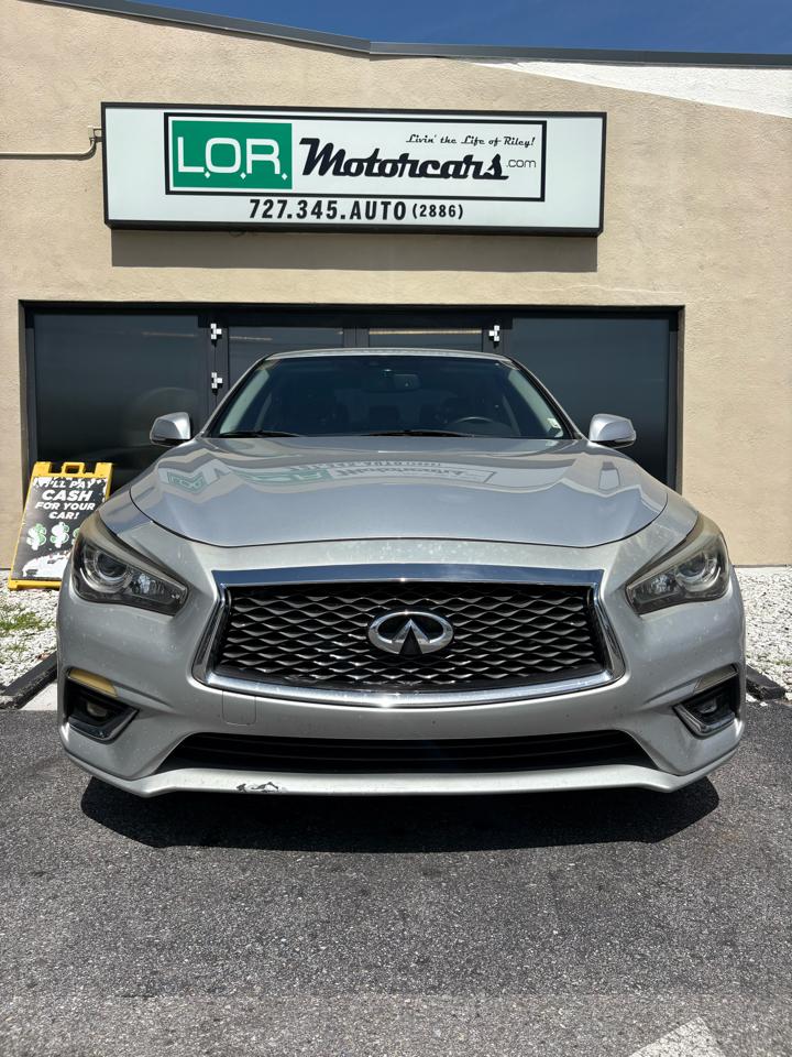 Infiniti Q50 3.0t LUXE RWD 2018