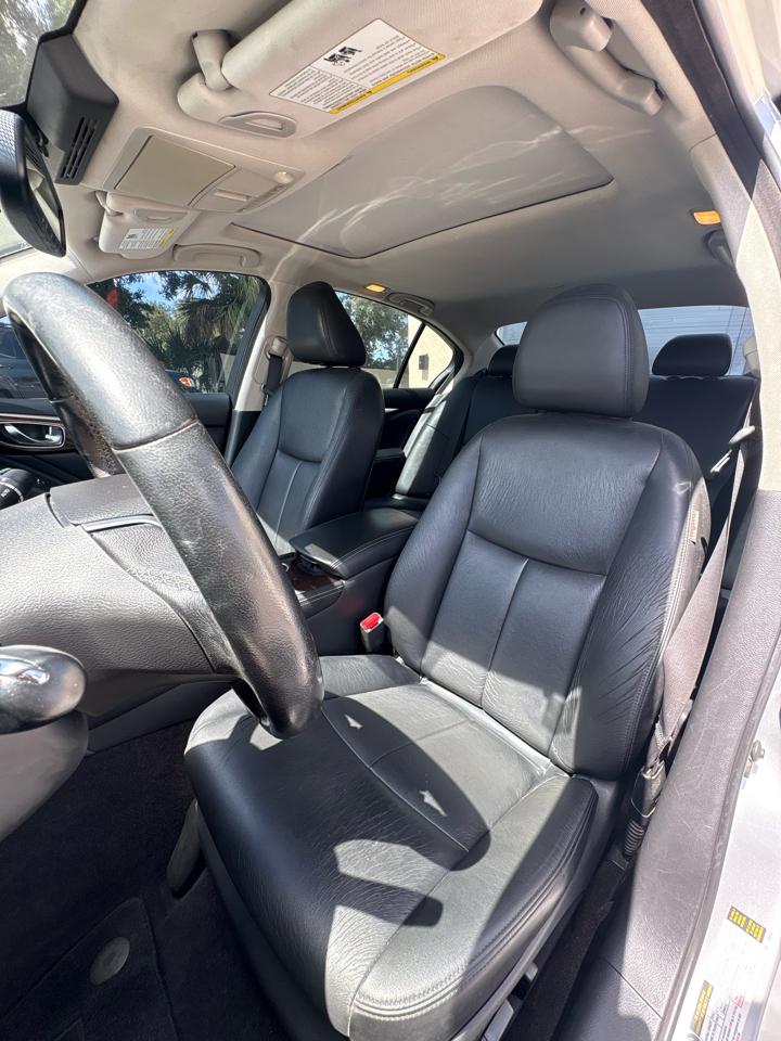 Infiniti Q50 3.0t LUXE RWD 2018