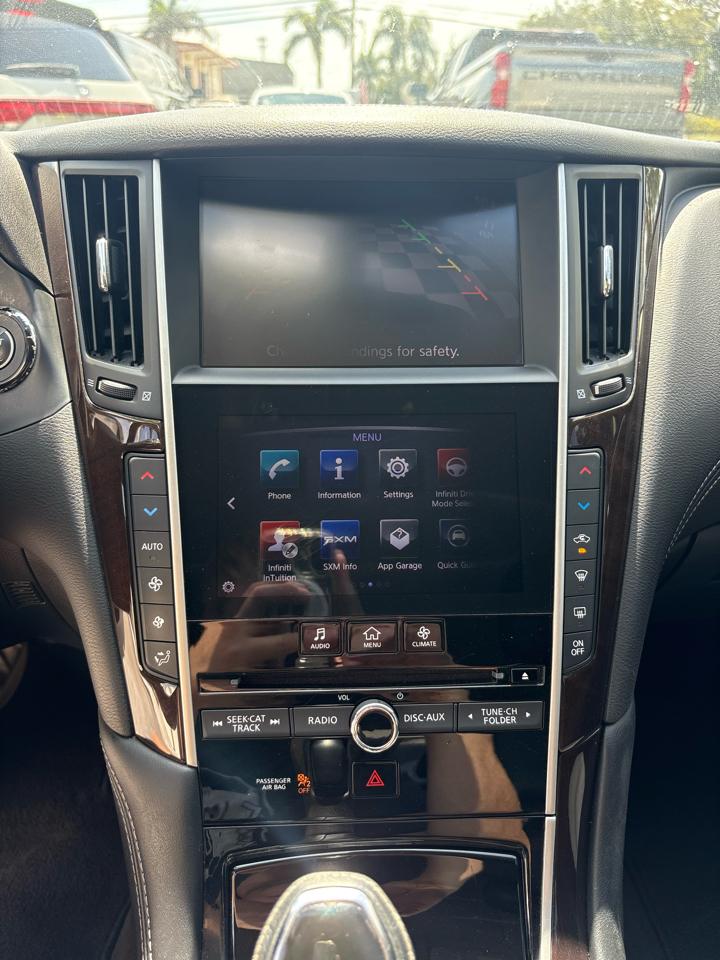 Infiniti Q50 3.0t LUXE RWD 2018