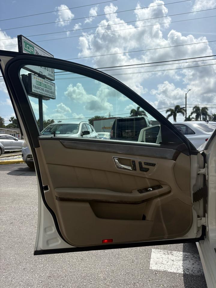 Mercedes-Benz E-Class E350 Sedan 4MATIC 2010