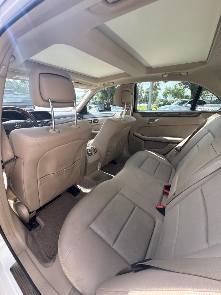 Mercedes-Benz E-Class E350 Sedan 4MATIC 2010