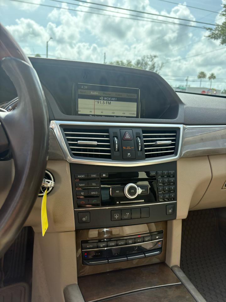 Mercedes-Benz E-Class E350 Sedan 4MATIC 2010
