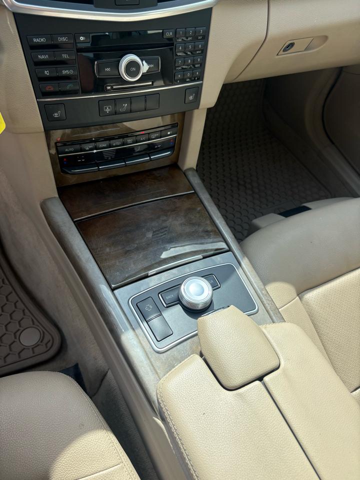 Mercedes-Benz E-Class E350 Sedan 4MATIC 2010