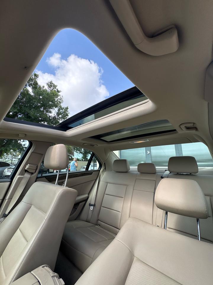 Mercedes-Benz E-Class E350 Sedan 4MATIC 2010