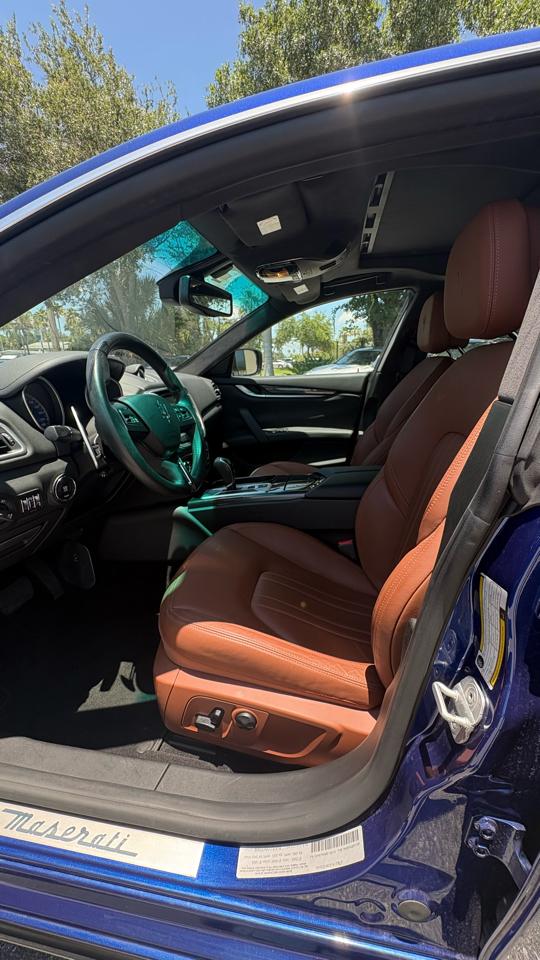 Maserati Ghibli 4dr Sdn 2014