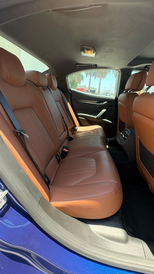 Maserati Ghibli 4dr Sdn 2014