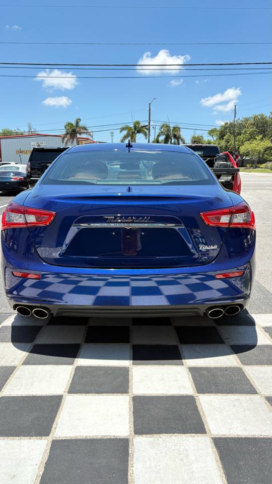 Maserati Ghibli 4dr Sdn 2014
