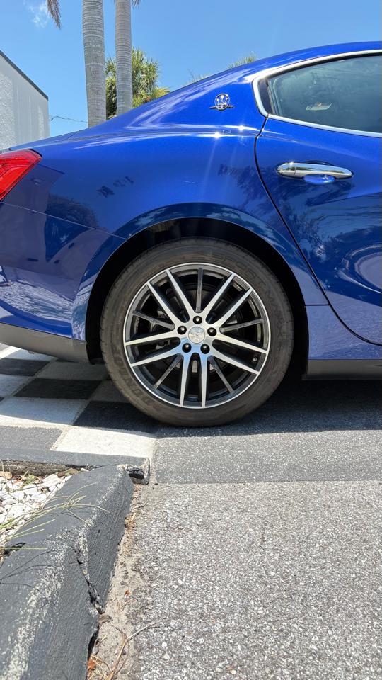 Maserati Ghibli 4dr Sdn 2014