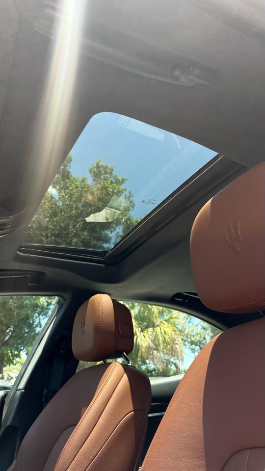Maserati Ghibli 4dr Sdn 2014