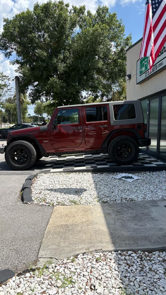 Jeep Wrangler Unlimited Sahara 2WD 2007
