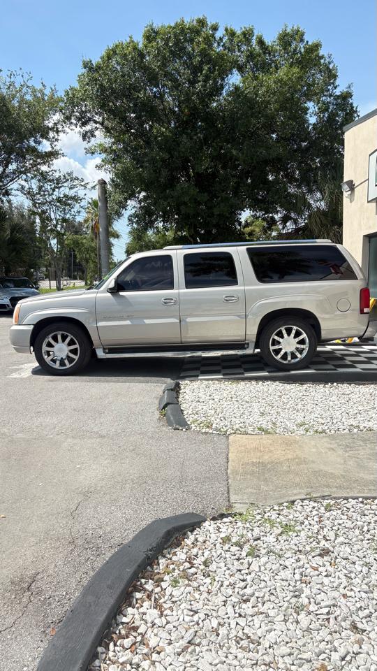 Cadillac Escalade ESV 2005