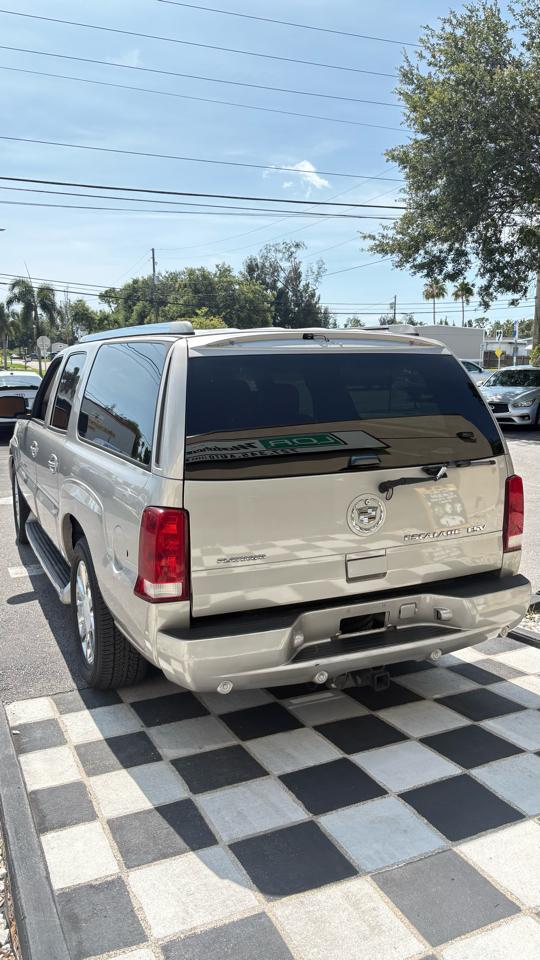 Cadillac Escalade ESV 2005