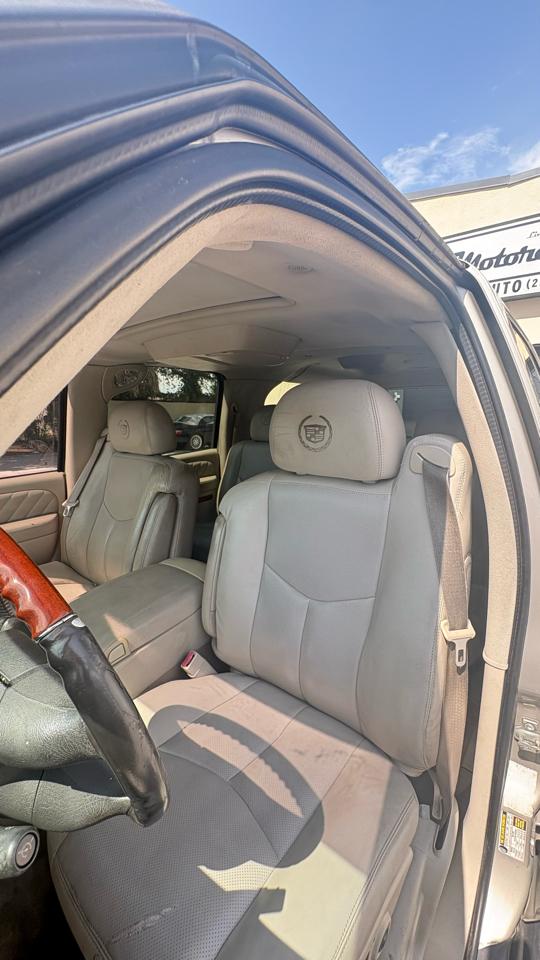 Cadillac Escalade ESV 2005