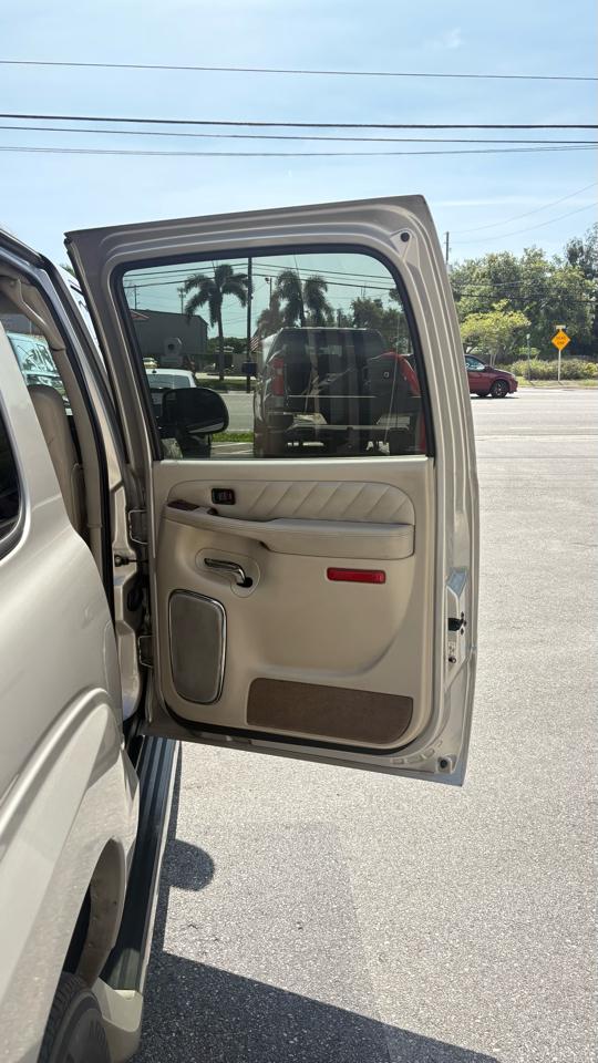 Cadillac Escalade ESV 2005