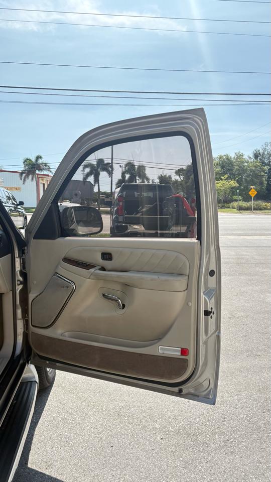 Cadillac Escalade ESV 2005