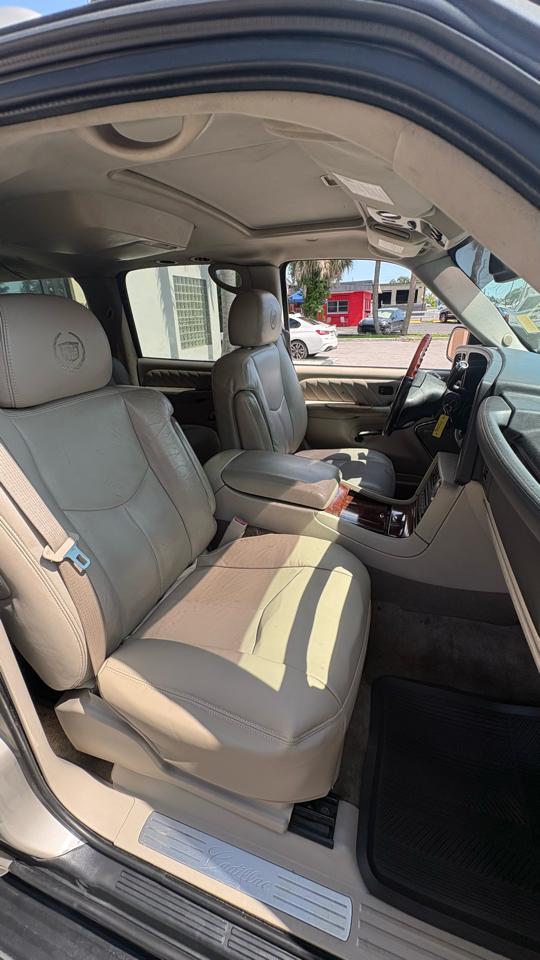 Cadillac Escalade ESV 2005