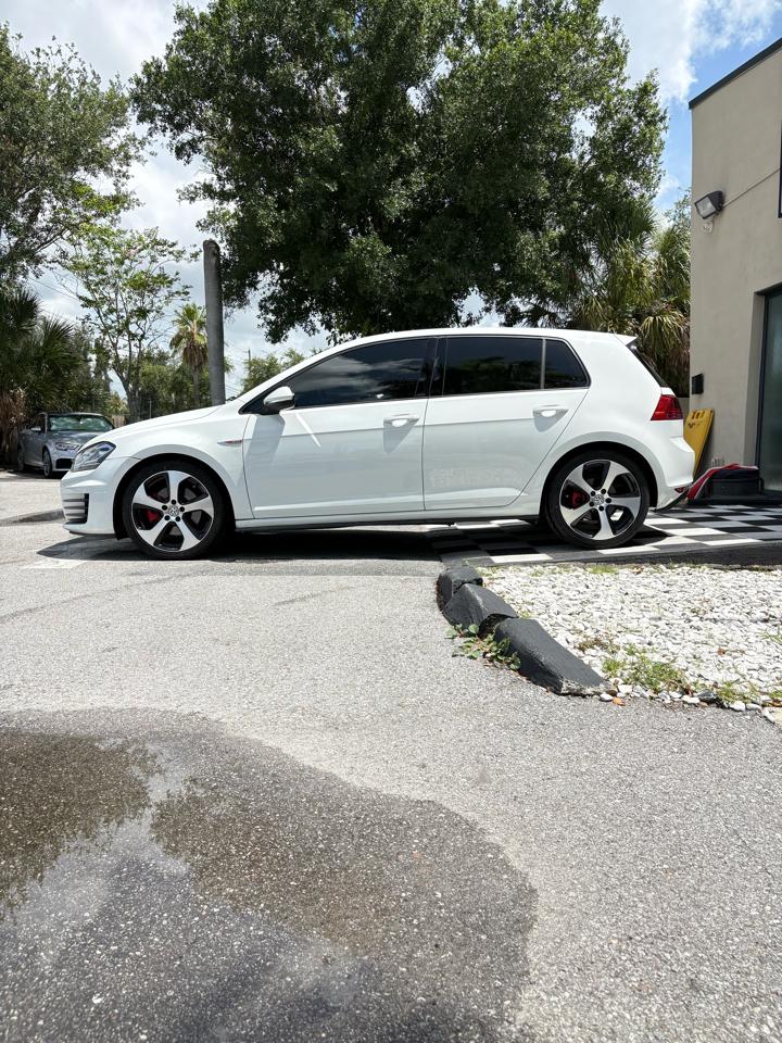 Volkswagen GTI SE 6M 4-Door 2015