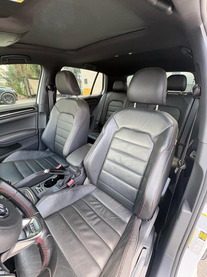 Volkswagen GTI SE 6M 4-Door 2015