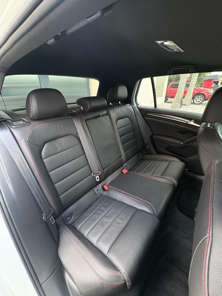 Volkswagen GTI SE 6M 4-Door 2015