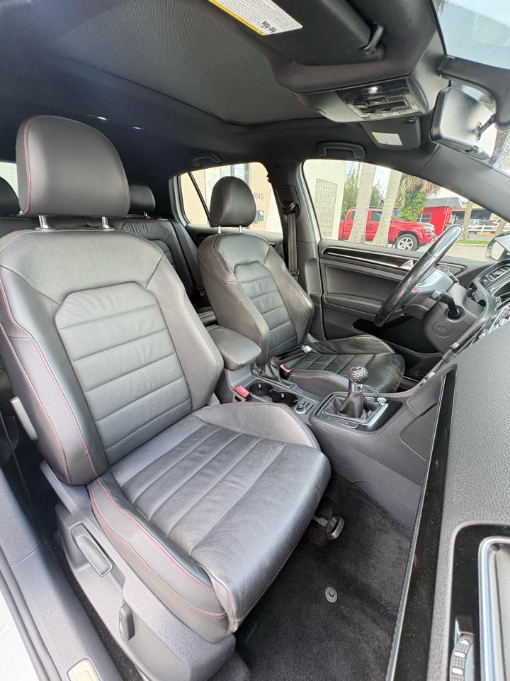 Volkswagen GTI SE 6M 4-Door 2015
